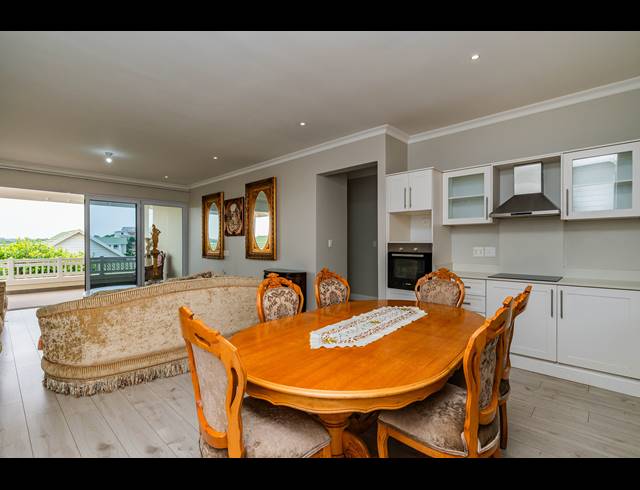 2 BEDROOM SECTIONAL TITLE FOR SALE IN KINDLEWOOD ESTATE